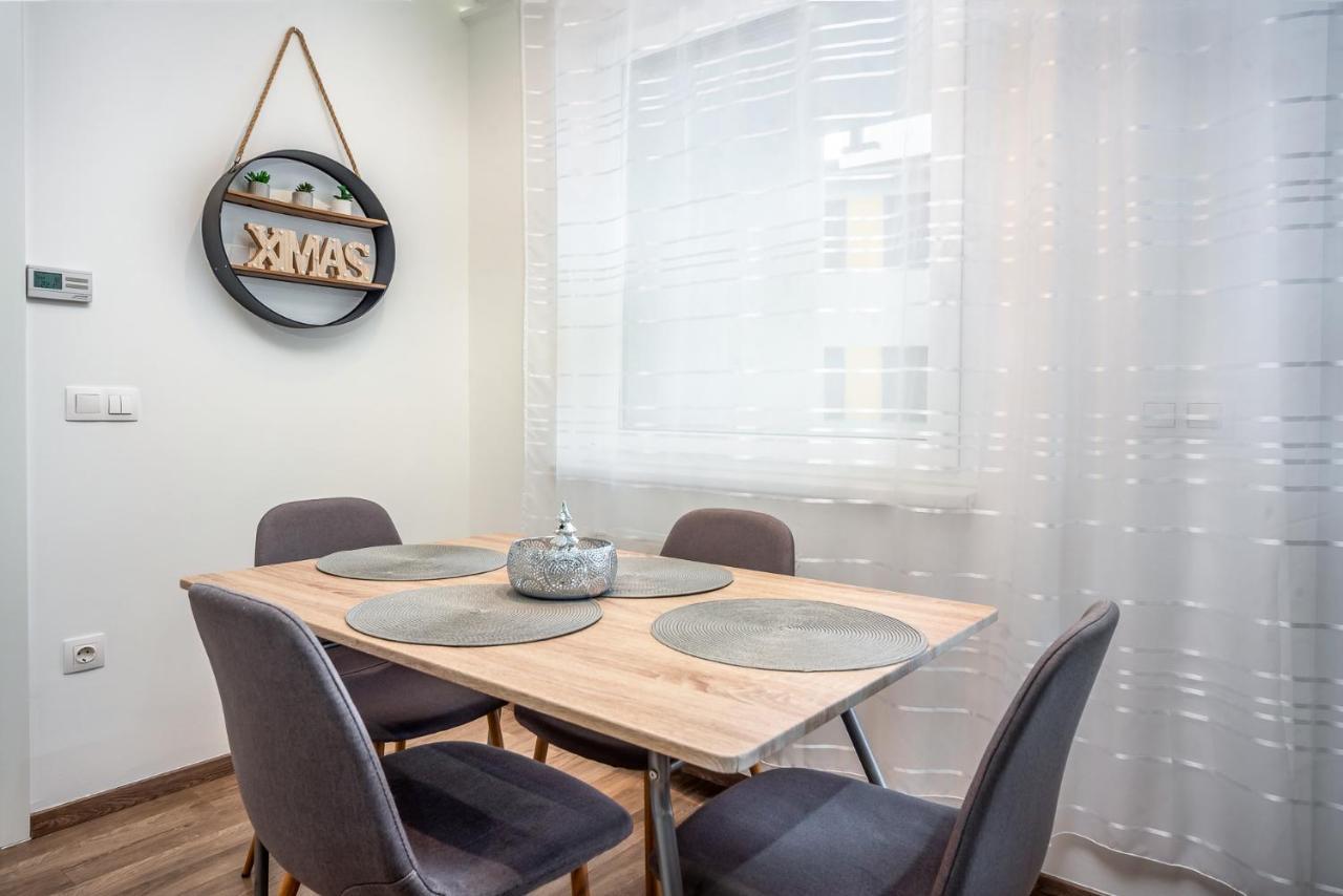Grace Pine Apartment 3 — Fotók 1